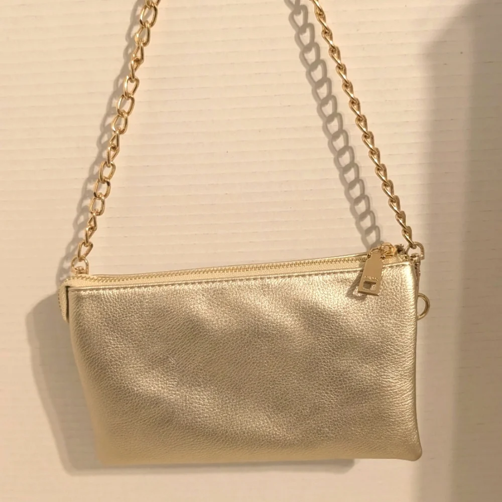 Jen & Co Gold Small Evening Bag with Gold Detachable Chain‎ Strap